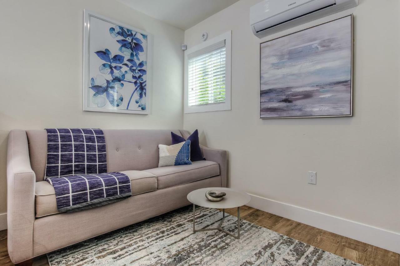 Long Beach Studio Suites חדר תמונה